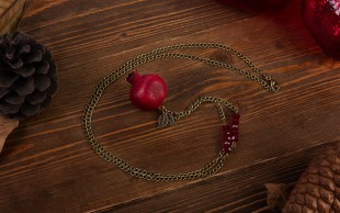 گردنبند انار طبیعی یلدا