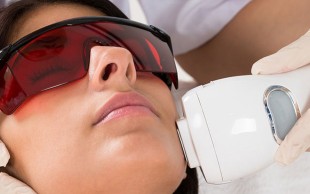 لیزر الکساندرایت الکسیس کلینیک تنا