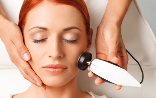 RF همراه با میکرودرم مطب شرقی