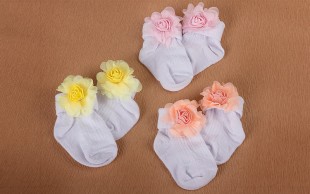 جوراب نوزادی گلدار