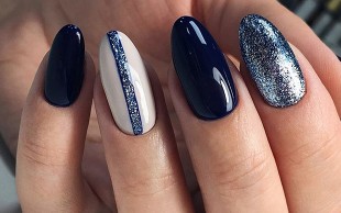 خدمات ناخن در سالن مرسده