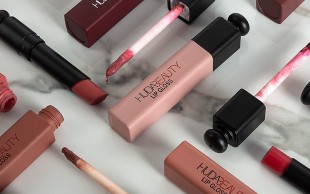 رژ لب Huda Beauty