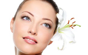 جوانسازی صورت در درمانگاه پاک