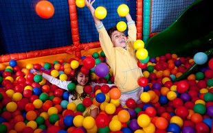 شهر شادی مرکز تجاری گلستان