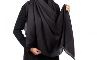 روسری مشکی طرحدار
