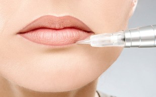 میکروپیگمنتیشن و کاشت مژه یاس سفید