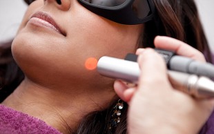 لیزر دایود مرکز هیرلس