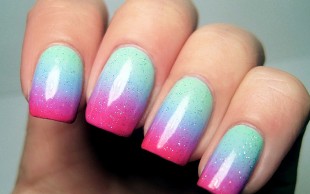 خدمات ناخن در سالن لیلیوم