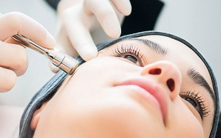 میکرودرم و هیدرودرم در مطب دکتر ژاله صبحانی