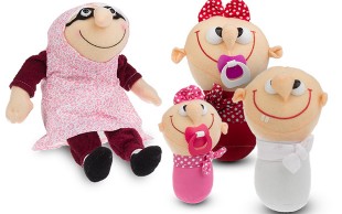 عروسک ننه قمر و خانواده