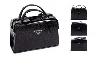 کیف زنانه ورنی Prada