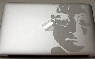 تخفیف 55 درصدی حک لیزر پشت لپ تاپ و تبلت و موبایل