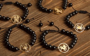 دستبند سنگی ماه تولد