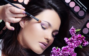 آموزش خودآرایی بانو ورکیانی