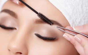 خدمات مژه و ابرو در مجموعه افسانه