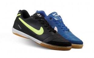 کفش فوتبالی طرح NIKE