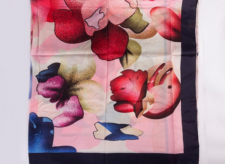 روسری ساتن قواره دار Ziboo