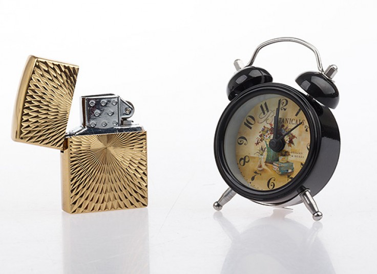 ساعت رومیزی شماته دار