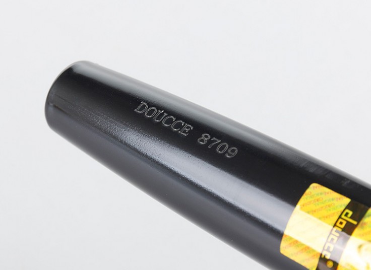 ریمل حجم دهنده طرح Doucce