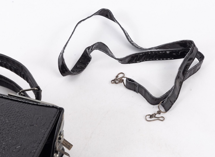 کیف زنانه ورنی Prada