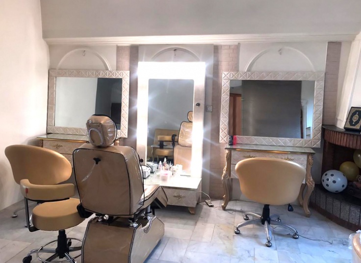 خدمات ناخن لی لی