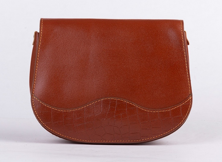 کیف دوشی چرم طبیعی زنانه Saddle