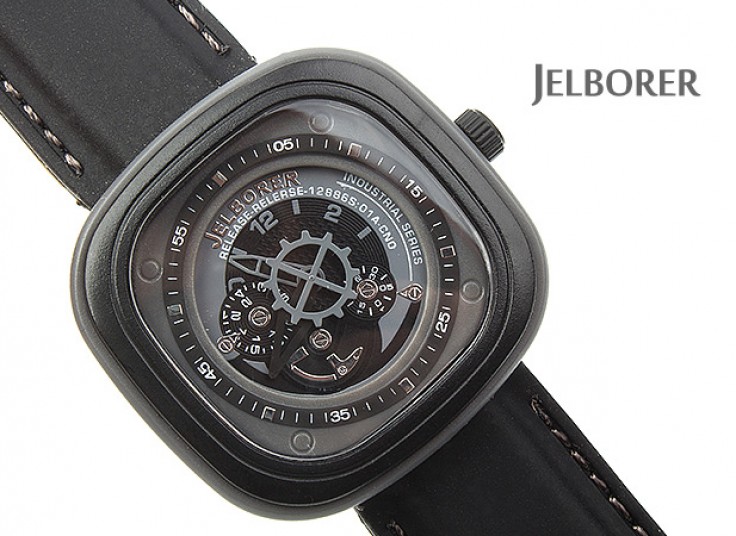 ساعت طرح SEVENFRIDAY