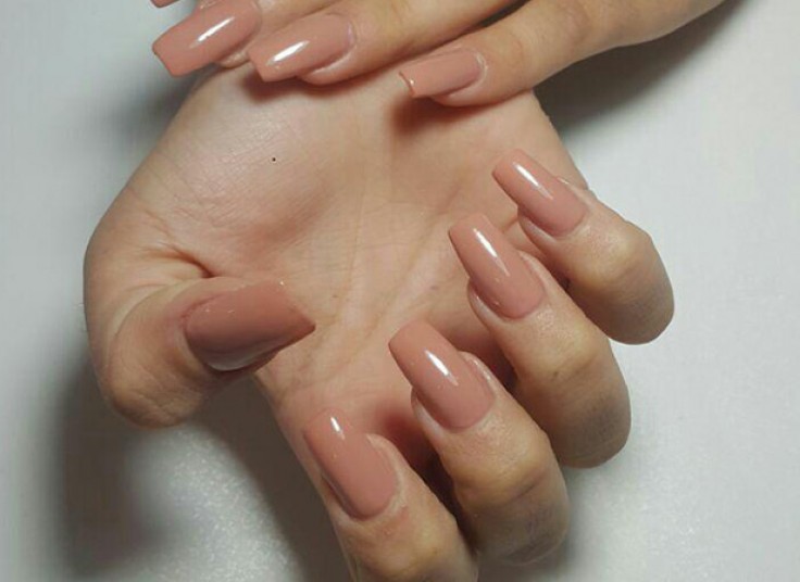 خدمات ناخن در سالن سحر