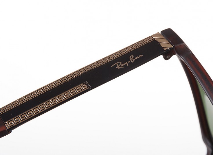 عینک آفتابی طرح RayBan