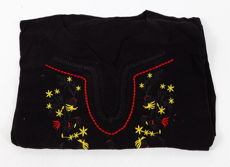 مانتو جلو بسته گلدوزی