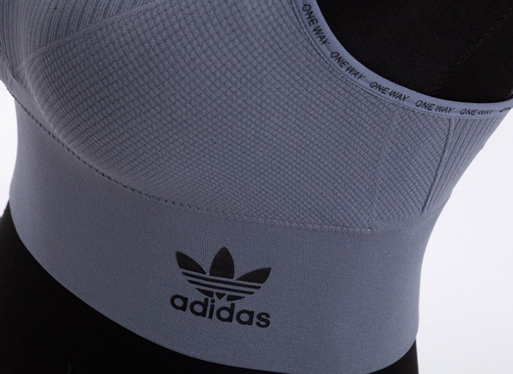 نیم تنه طرح adidas