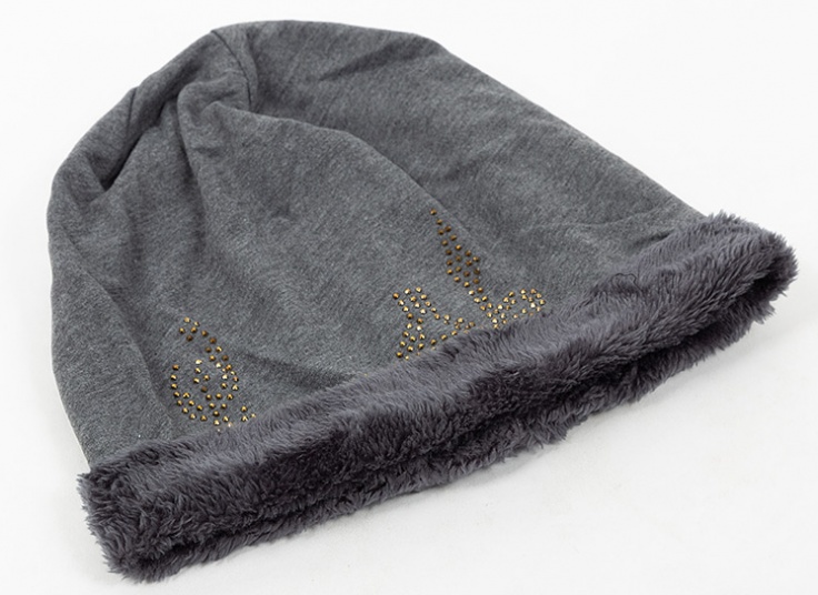 کلاه نگین دار