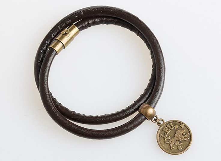 دستبند چرمی ماه تولد