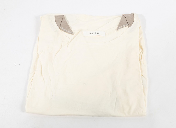 تیشرت زنانه LARU