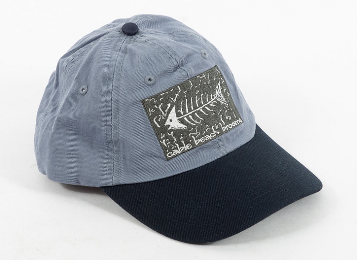 کلاه کپ دو رنگ