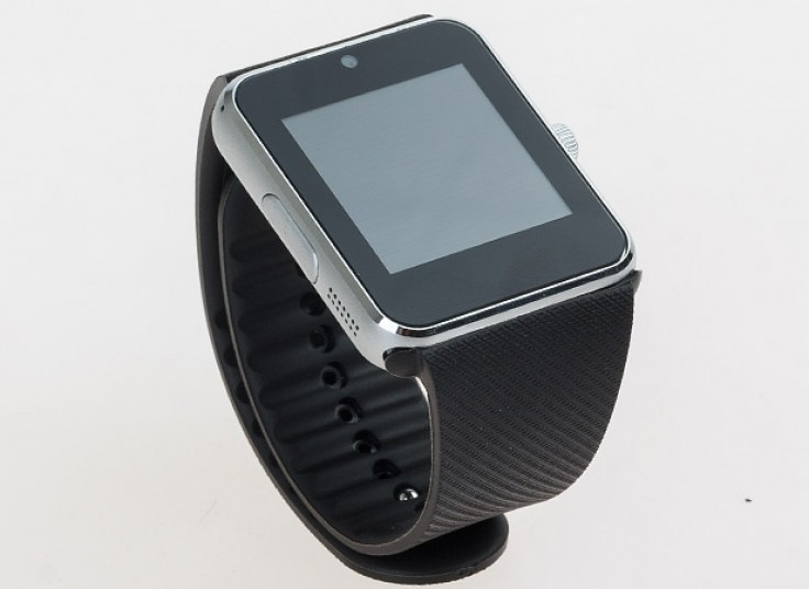 ساعت هوشمند طرح iWatch