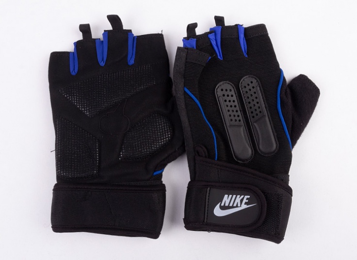 دستکش ورزشی