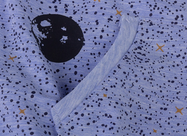 هودی کلاهدار Astronaut