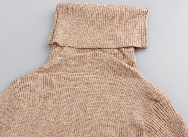 بلوز بافت یقه اسکی زنانه