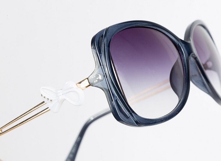 عینک زنانه طرح chanel