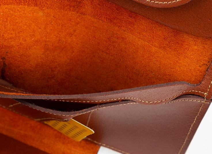 کیف پول چرمی دکمه نگینی