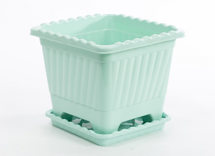 گلدان و زیر گلدانی پلاستیکی