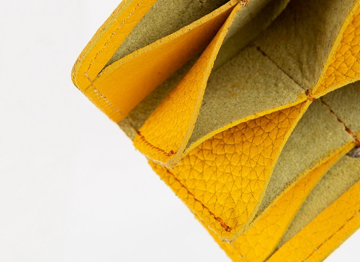 جاکارتی چرمی آکاردئونی