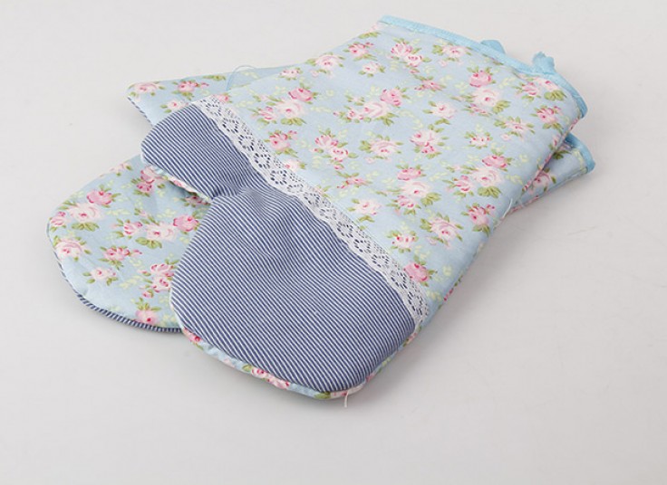 سرویس پارچه ای آشپزخانه گلدار