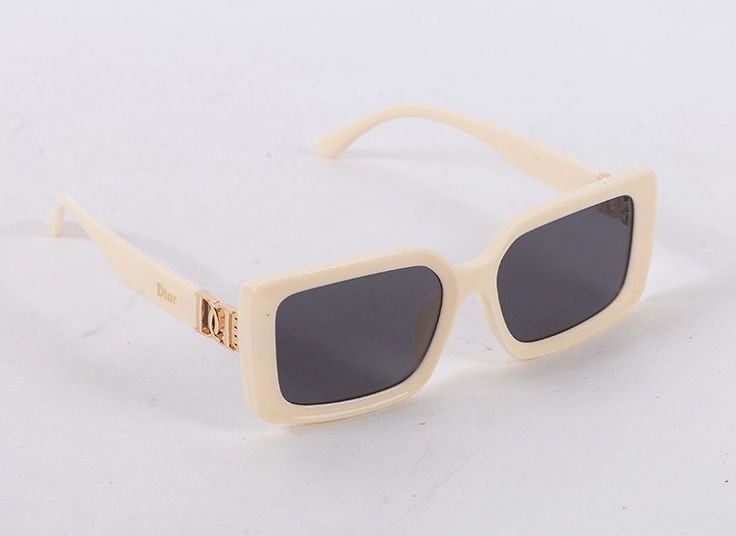 عینک آفتابی زنانه Dior مدلD22965