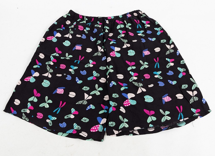 شورتک طرحدار زنانه