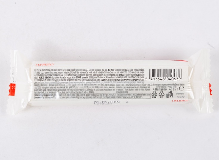 شکلات نارگیلی Raffaello