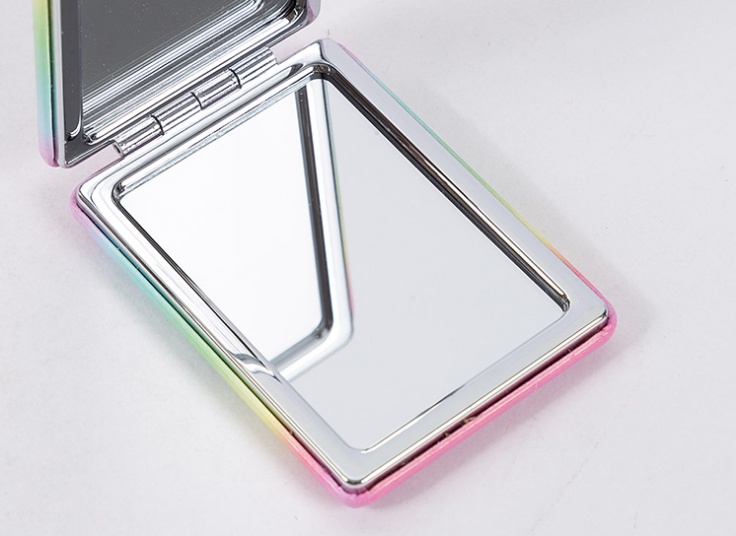 آینه آرایشی جیبی