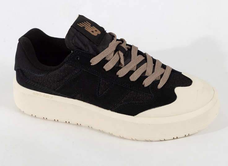 کتانی زنانه New Balance مدل CT302