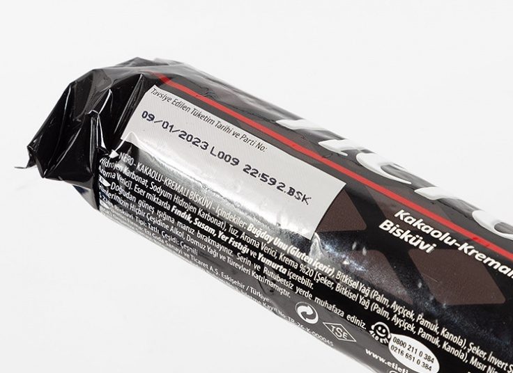 بیسکوئیتETi negro 